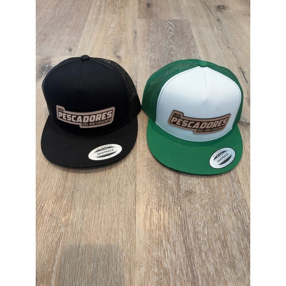 Los Pescadores Del Rio Conchos Yupoong Snapback Trucker Hat Set Black Green